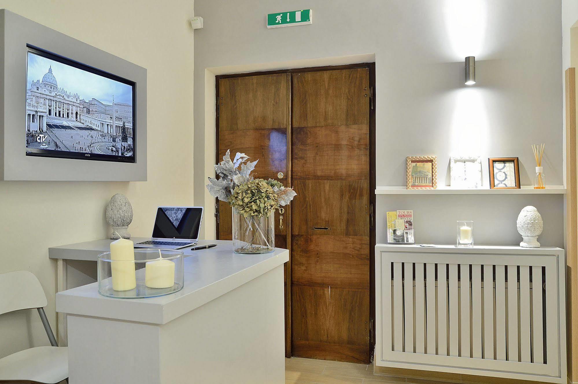 94Rooms Vatican Guest House - Vigliena Рим Экстерьер фото